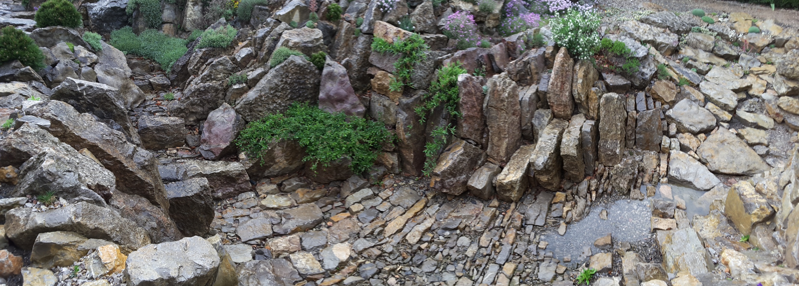 Brejnik Crevice Garden Canyon Panorama