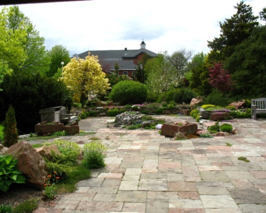 The completed courtyard garden The completed courtyard garden